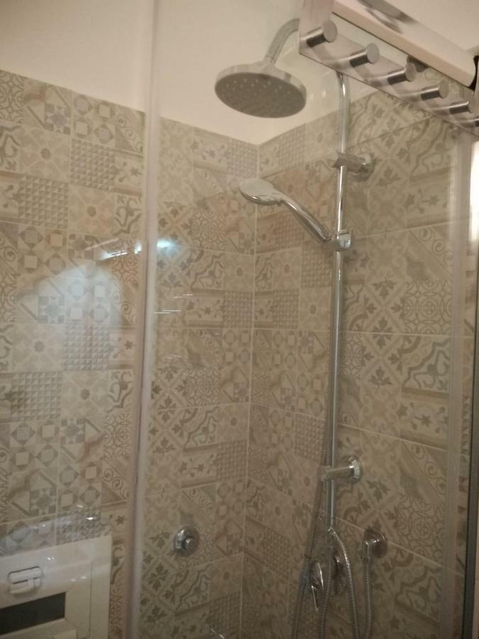 Domus Mea Apartment نابولي المظهر الخارجي الصورة
