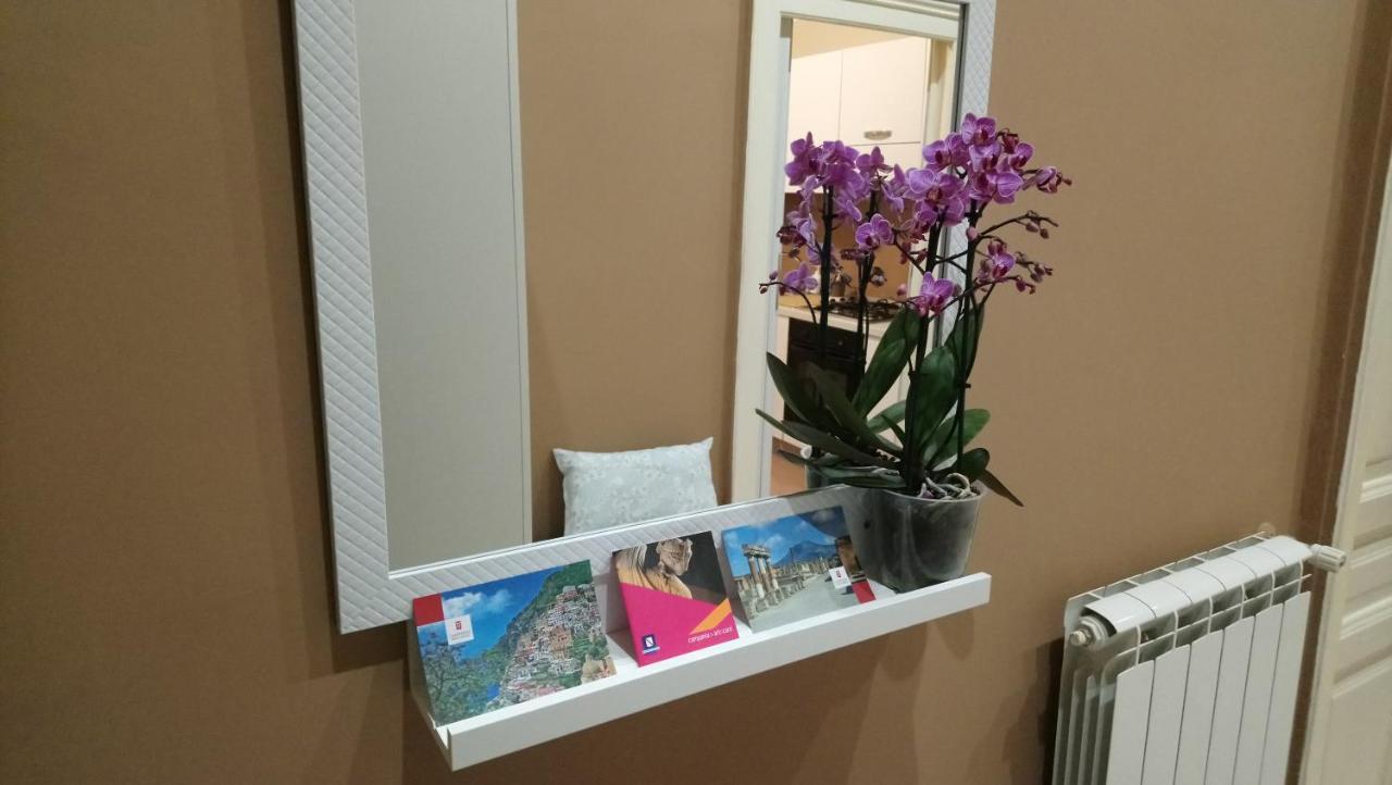 Domus Mea Apartment نابولي المظهر الخارجي الصورة